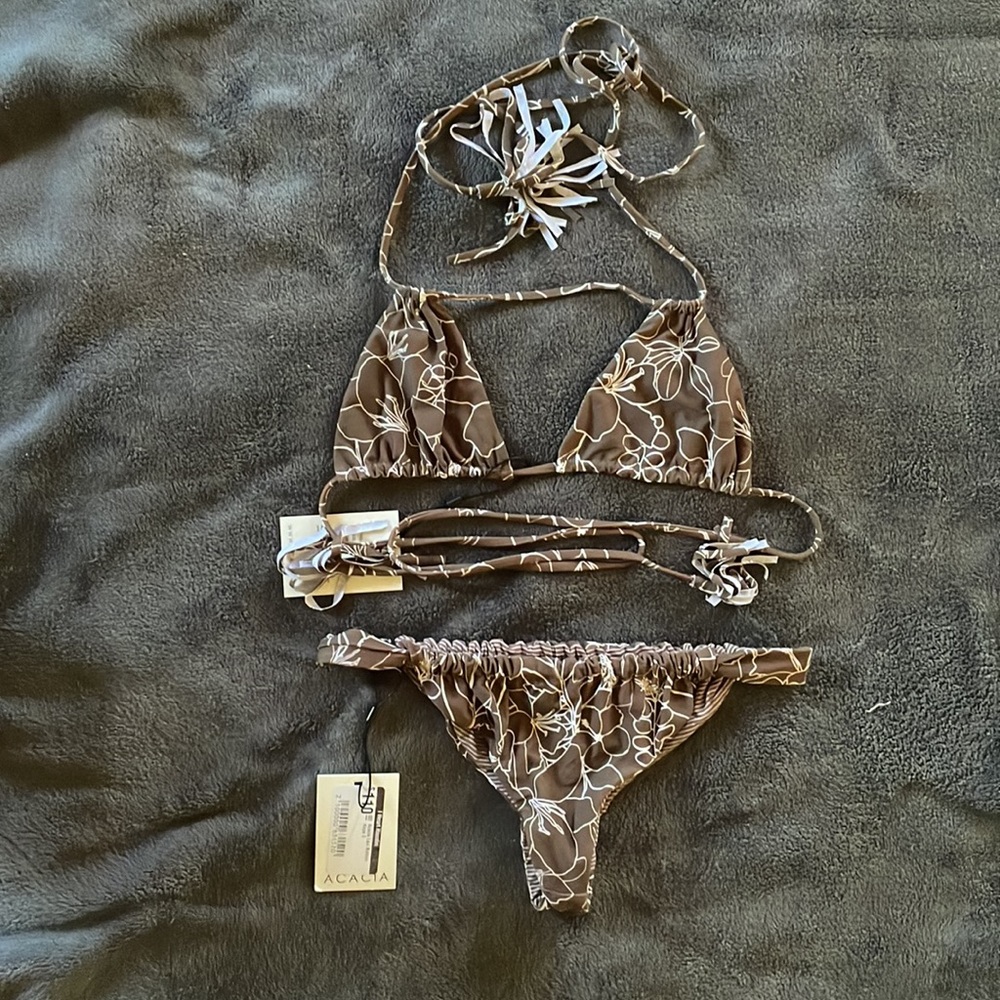 SOLD- Acacia set in Kapa